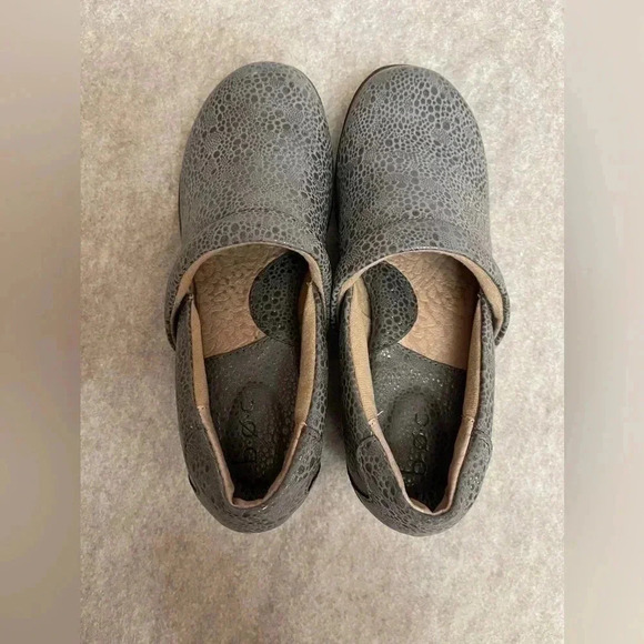 BOC Born Concept Gray Pebble Slip On Clogs Women’s size 7.5 - Picture 7 of 13